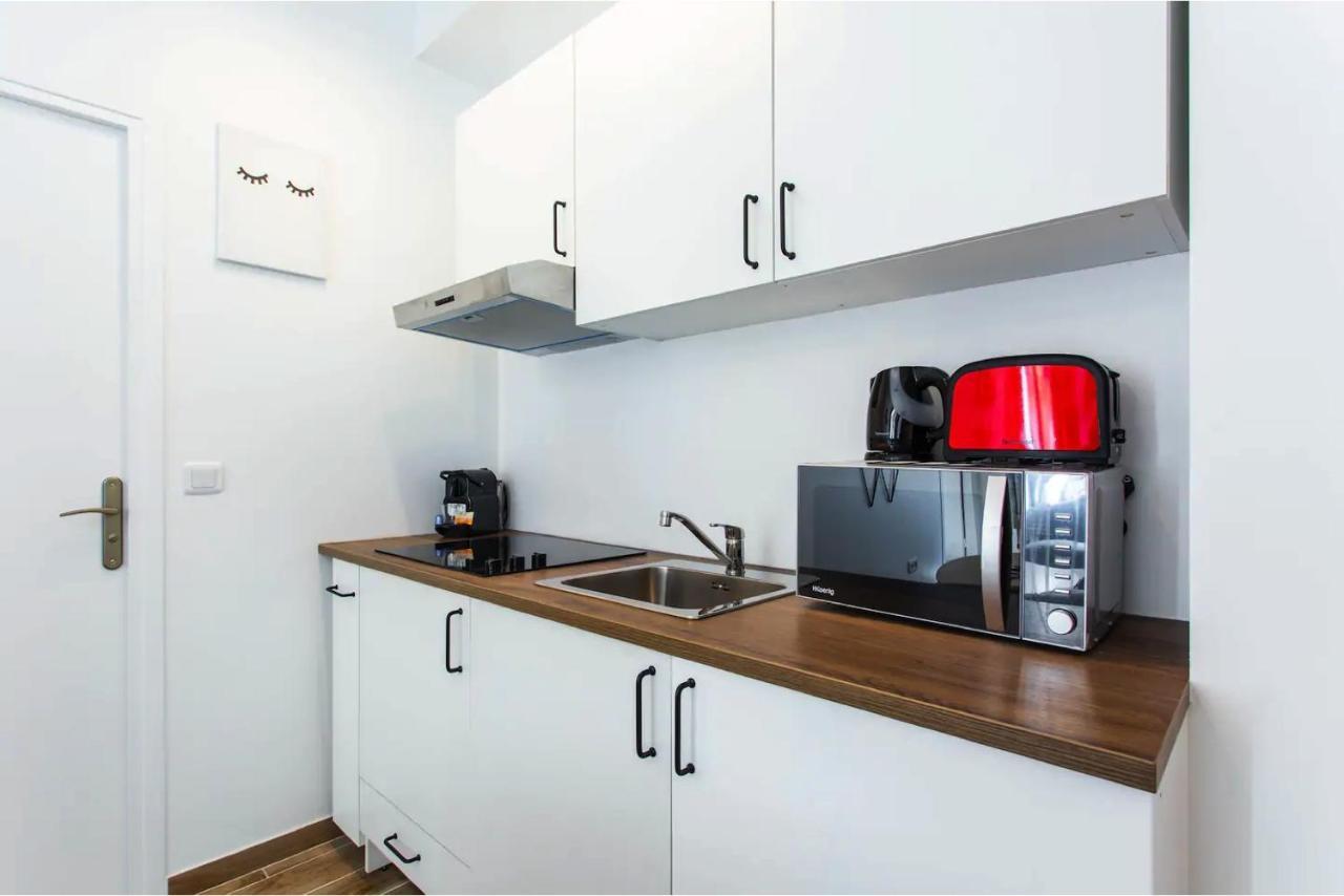 Cmg Place De Clichy - Metro Europe Apartment ปารีส ภายนอก รูปภาพ
