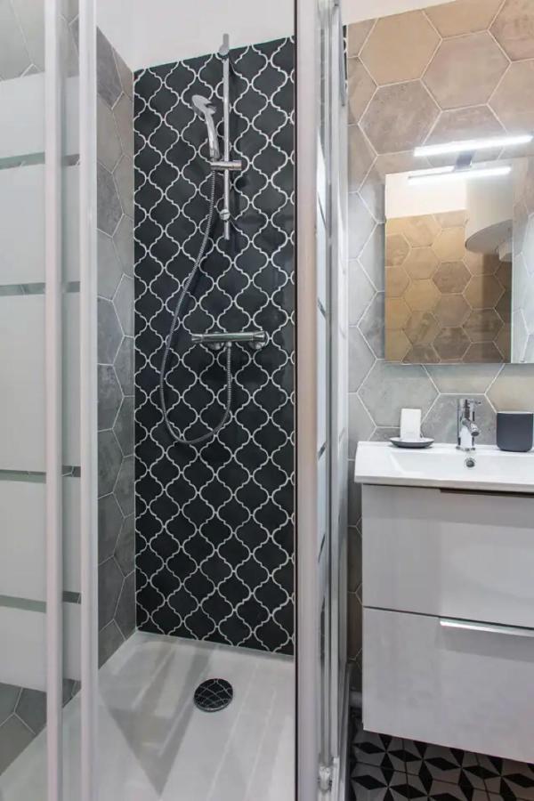 Cmg Place De Clichy - Metro Europe Apartment ปารีส ภายนอก รูปภาพ