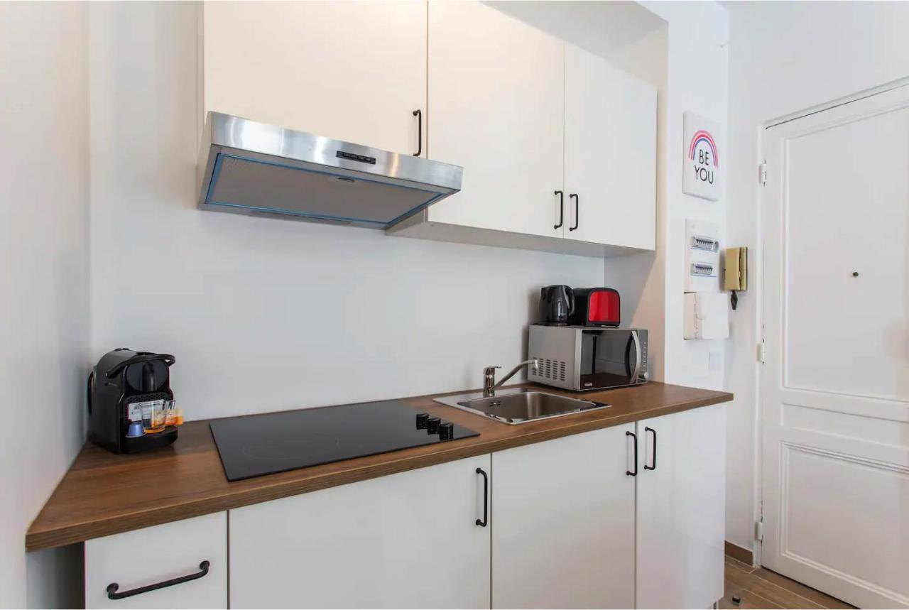 Cmg Place De Clichy - Metro Europe Apartment ปารีส ภายนอก รูปภาพ